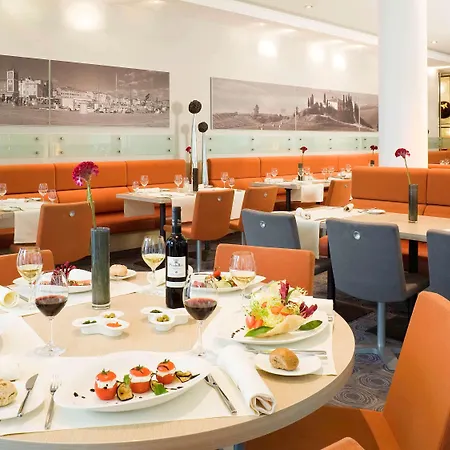 מלון Novotel Messe