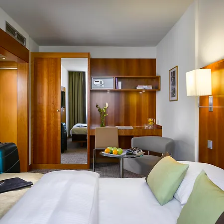 K+k Am Harras Hotel 4*