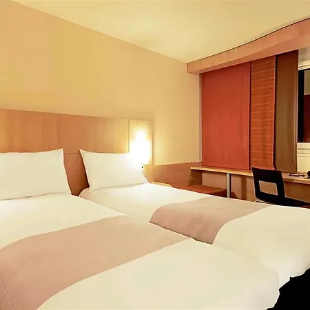 Ibis West