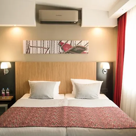 Hotell Hotel Munich City 4*