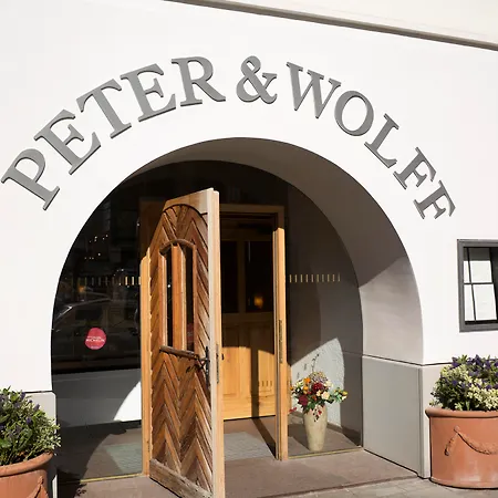 Eden Wolff Hotell 4*