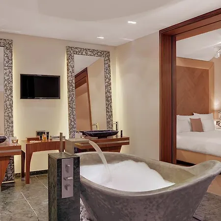 Hotel Yours Truly