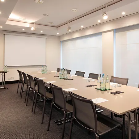 Hotel - Leuchtenbergring By Ihg 4*