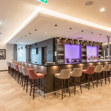 Hotel Hilton Garden West