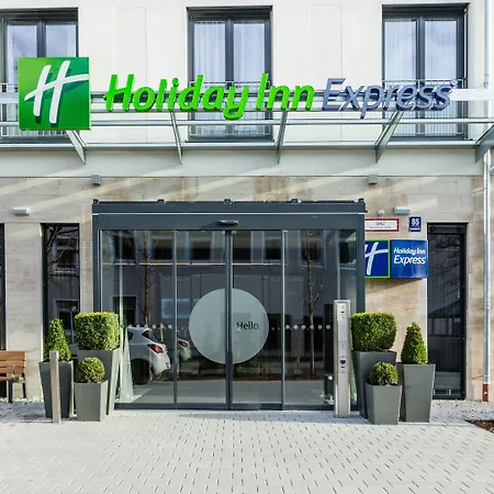 Express - East By Ihg Hotel Monachium