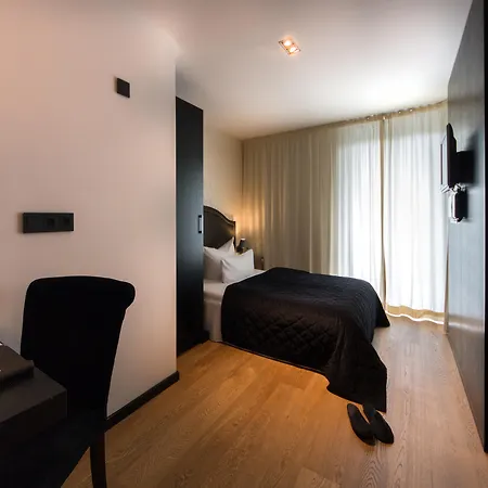 La Mansion Vi Vadi Hotel