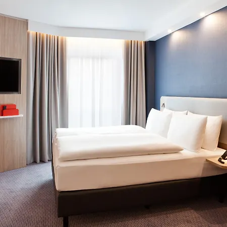 Express - Olympiapark By Ihg Hotel Munich