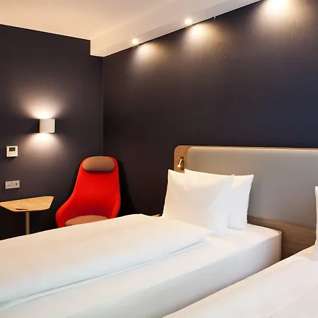 Hotel Express - Olympiapark By Ihg 3*