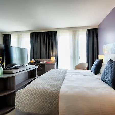 Hotel Leonardo East