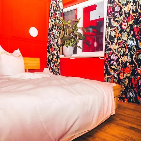 Hotel Happy End Munich