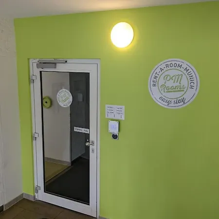 Pm-rooms Hostel *