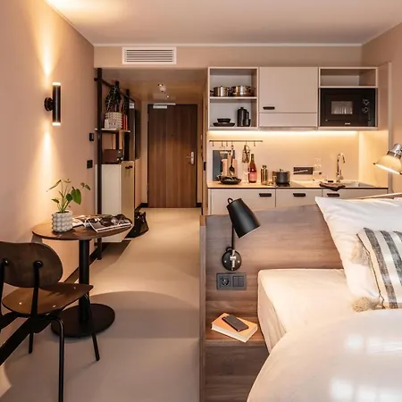 Revo Lägenhetshotell 4*