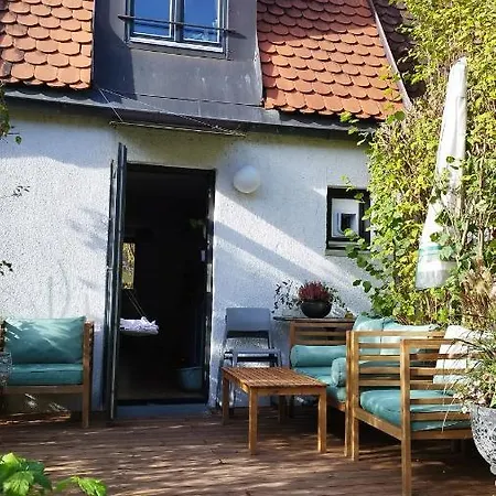 Atelier & Gardenhouse Glamping Luxury tent