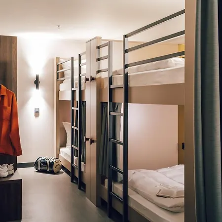 Lägenhetshotell Revo 4*