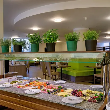Tulip Messe 4* Munich