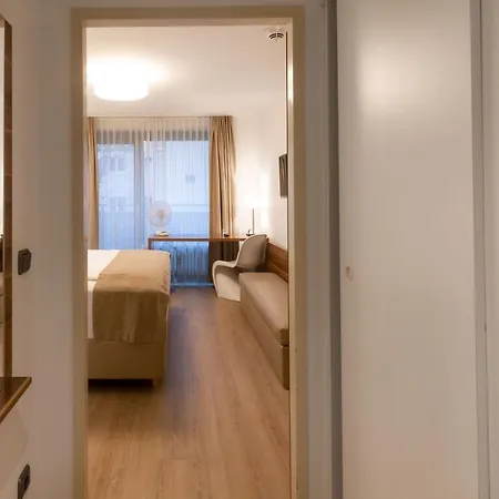 Downtown Vi Vadi Hotel Mnichov