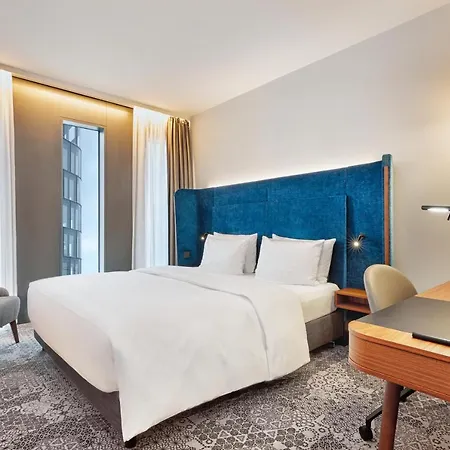 Hyperion Hotel 5*