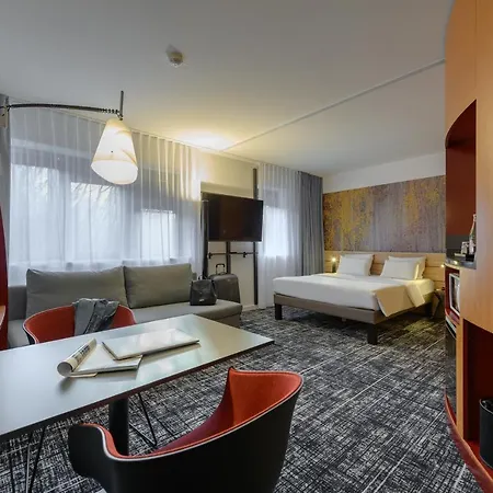 Ξενοδοχείο Novotel Parkstadt Schwabing 4*