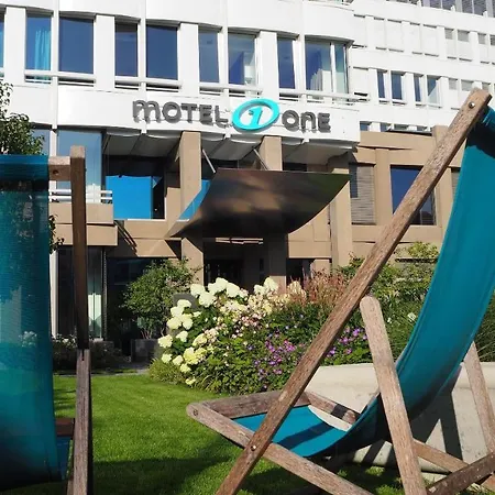 One Muenchen-campus Hotel 3*