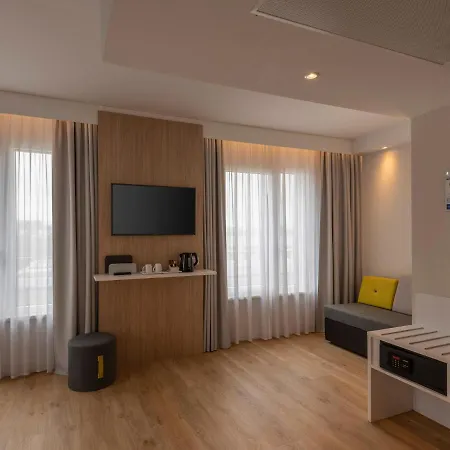 Express - East By Ihg Hotel Monachium