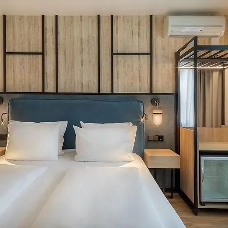Hotel Center Affiliated By Melia 4*