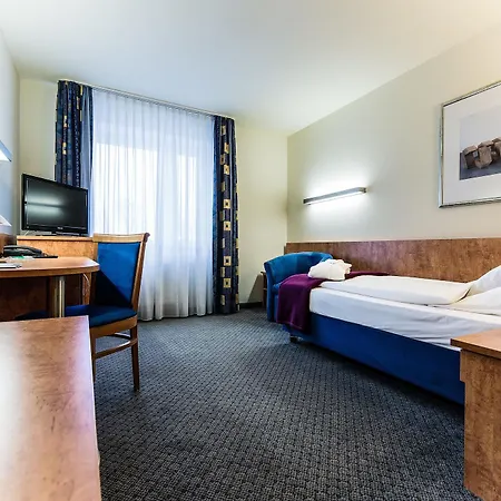 Hotel Am Moosfeld 4*