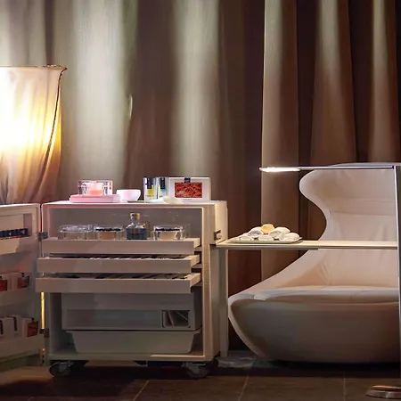 Sofitel Bayerpost 5* Münih