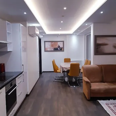 Royal Boardinghouse Gmbh - * Monaco di Baviera