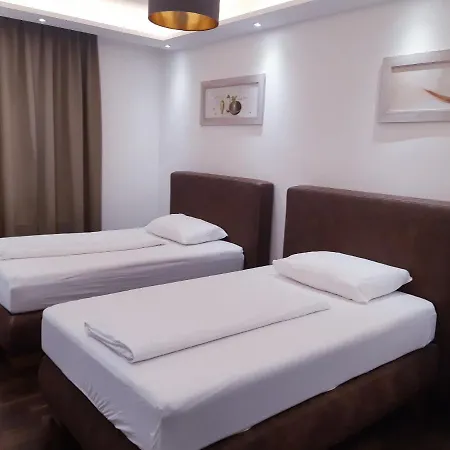 Royal Boardinghouse Gmbh - * Monaco di Baviera