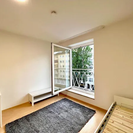 Apartment Zentral Gelegene - 1 Min Von Der U-bahn Entfernt Munich