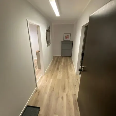 Mit Garagenparkplatz An U-bahnstation Apartment