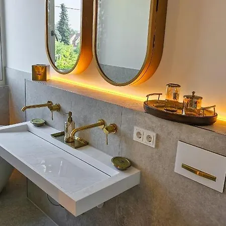Apartment Luxus Dachgeschoss 80m² *