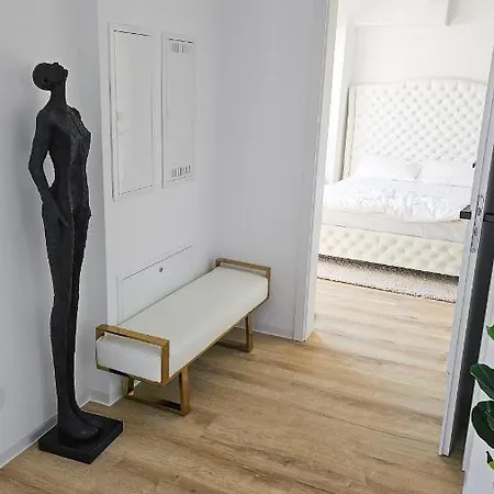 Luxus Dachgeschoss 80m² *