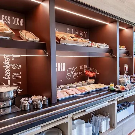 City-west Hotel 3*