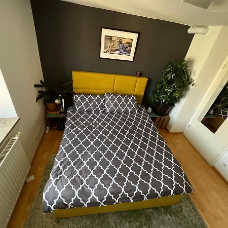 Beautiful And Peaceful In The Heart Of Apartment