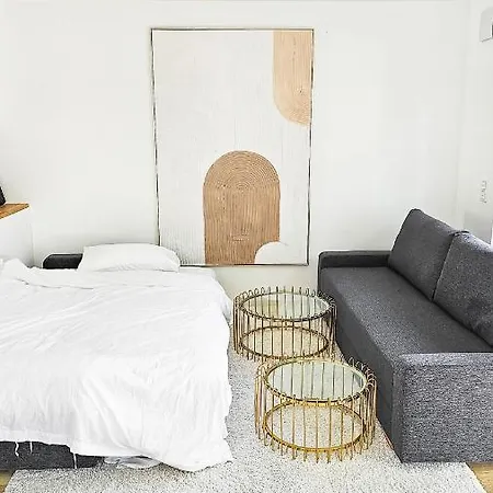 Apartment Luxus Neubau 65m² City Wohnung: R