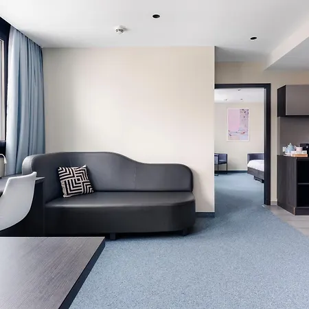 Numa Viktoria Aparthotel 4*
