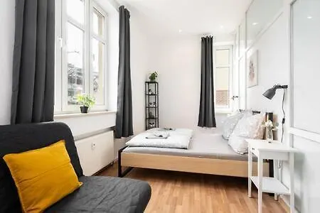 2bedroom In Historic Near Nymphenburg Palace Apartment *