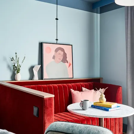 Schwan Locke Hotel 4*