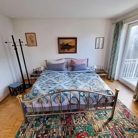 Ganzes Haus Mobliert Mu-lerchenau Holiday home Munich