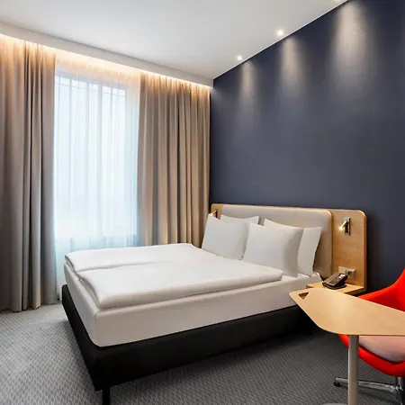 Hotel Express West By Ihg Monachium
