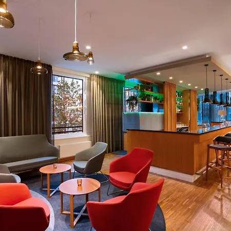 Holiday Inn Express Munich City West By Ihg Отель