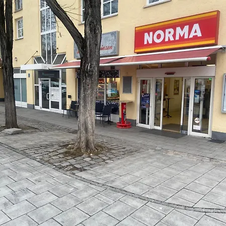 Mit Garagenparkplatz An U-bahnstation *