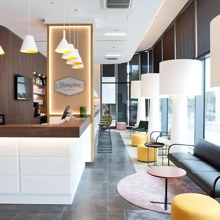Hampton By Hilton Center East Munich