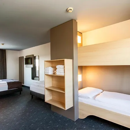 City-west Otel Münih