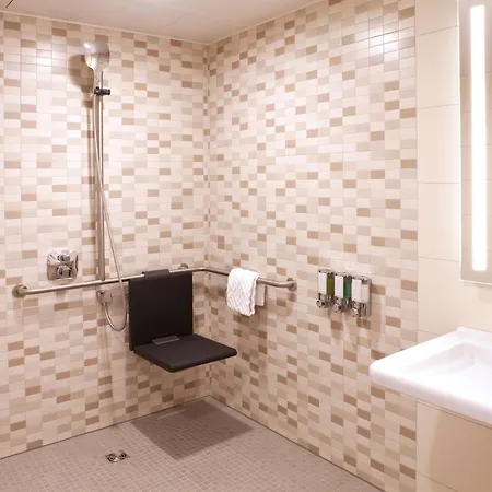 Hotel Hampton By Hilton Center East Munich