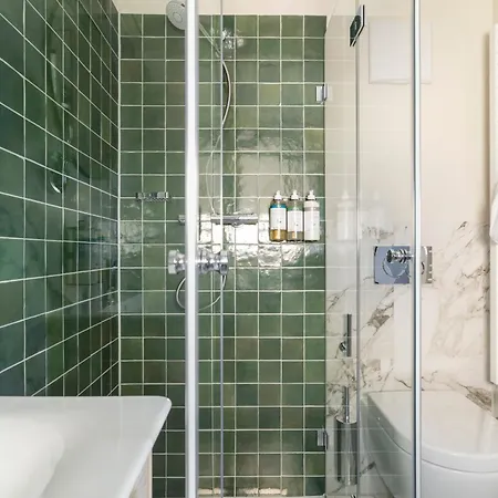 Numa Blend Aparthotel 4*
