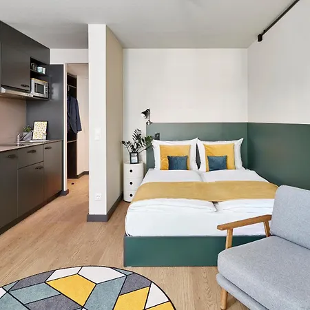 Living Am Olympiapark Aparthotel Munich