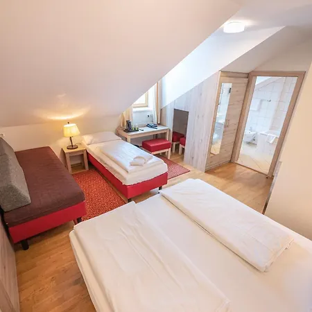 Eder Hotel 3*