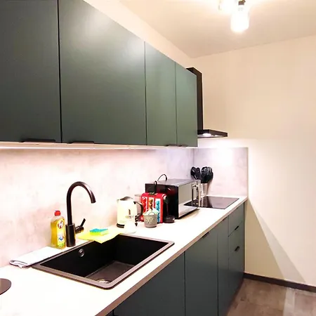 Homely Serenity Greens - Stylisch Studio-apartment With Kitchen - 10 Min To Station, Pet Friendly